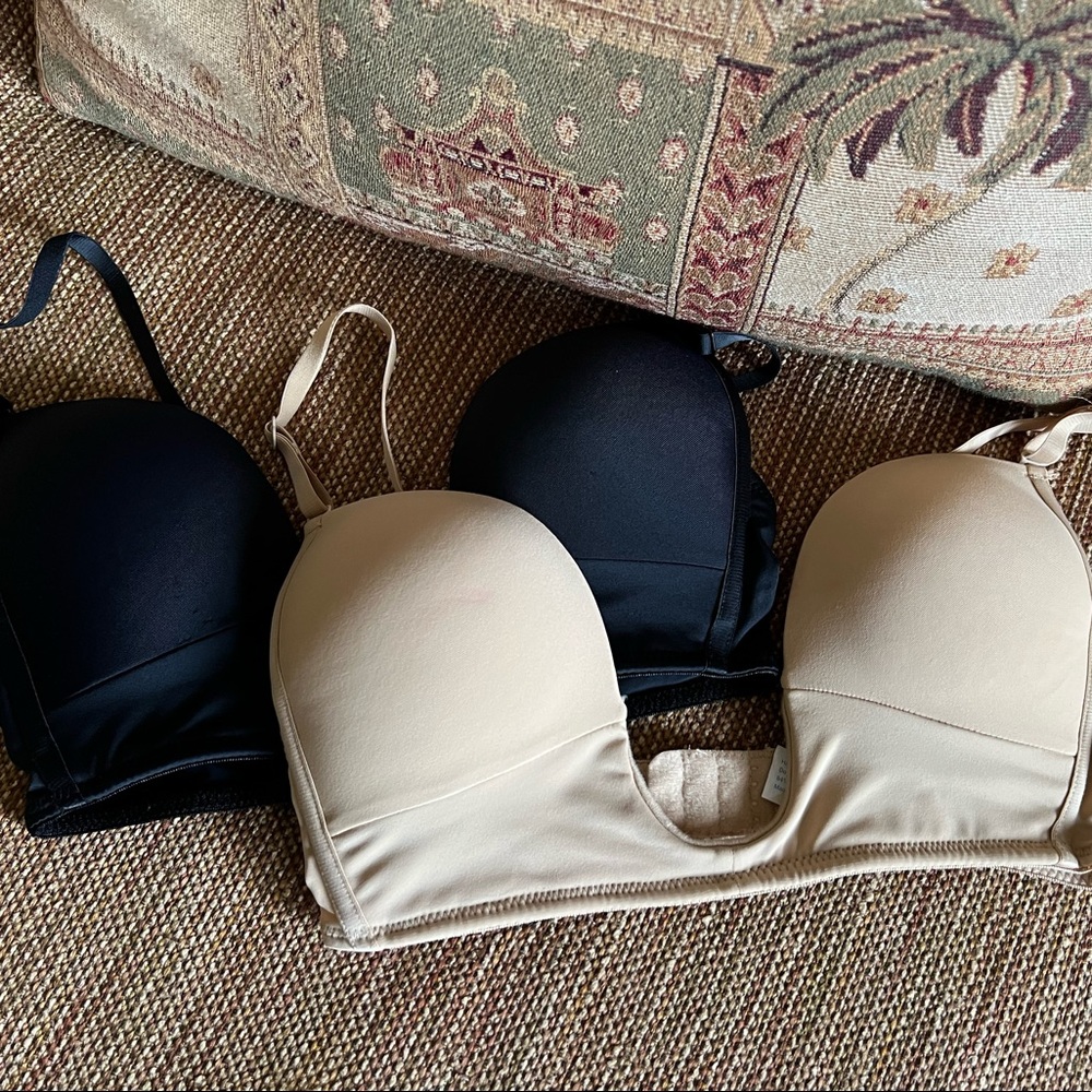 ✅Fullness - Black/Cream Plunge Bras!